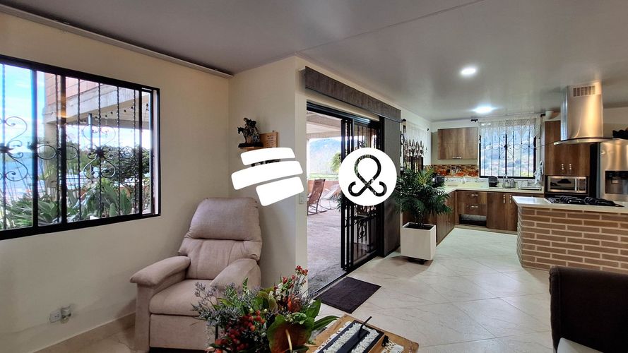 Casa de 8 alcobas en venta en San Cristobal, Medellín, 1580 m² · foto 22 de 24