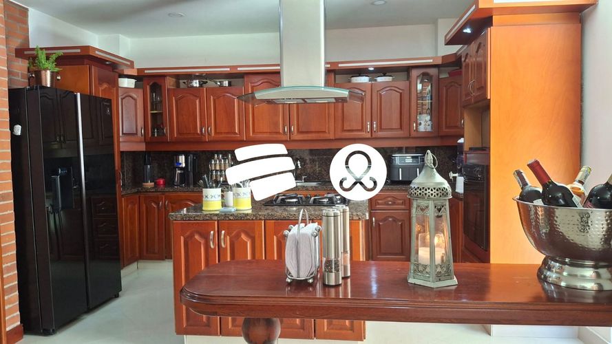 Casa de 4 alcobas en venta en Loma De La Doctora, Sabaneta, 410 m² · foto 9 de 24