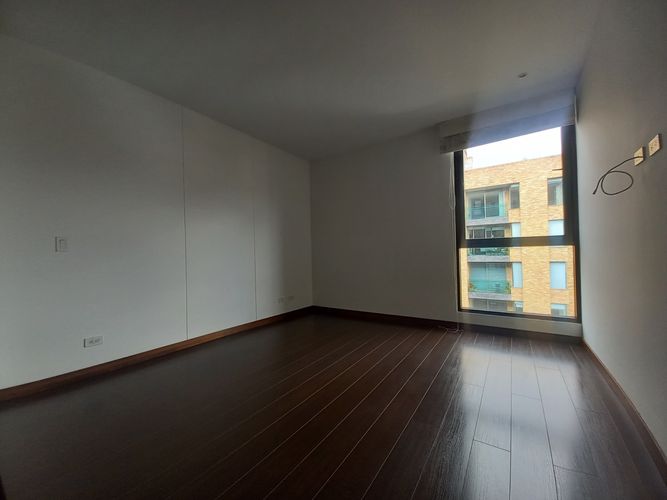 Apartamento de 1 alcoba en arriendo en Chico Norte, Bogotá, 60 m² · foto 12 de 24