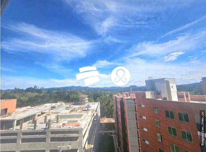 Apartamento de 3 alcobas en venta en Centro, Rionegro, 73 m² · foto 2 de 14