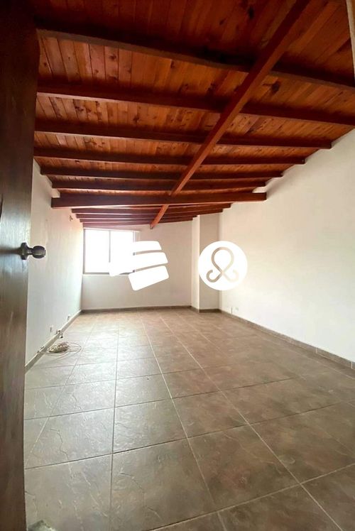 Apartamento de 4 alcobas en venta en Lorena, Medellín, 240 m² · foto 19 de 20