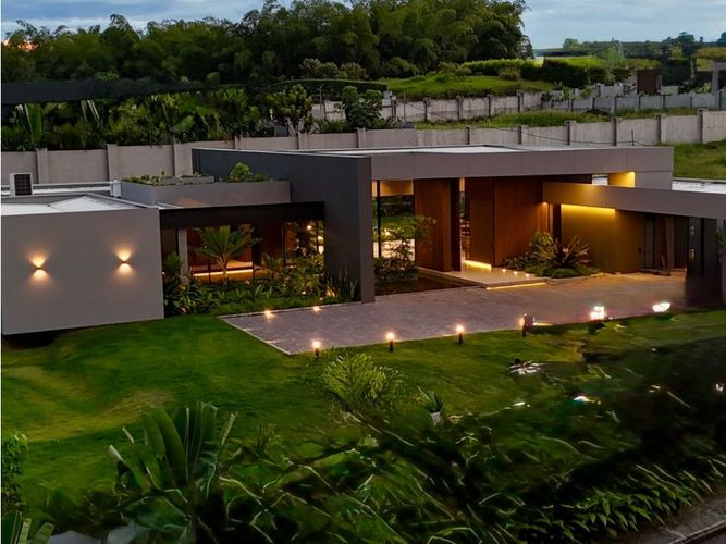 Casa de 4 alcobas en venta en Cerritos, Pereira, 800 m² · foto 17 de 20