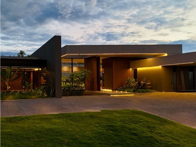 Casa de 4 alcobas en venta en Cerritos, Pereira, 800 m² · foto 18 de 20