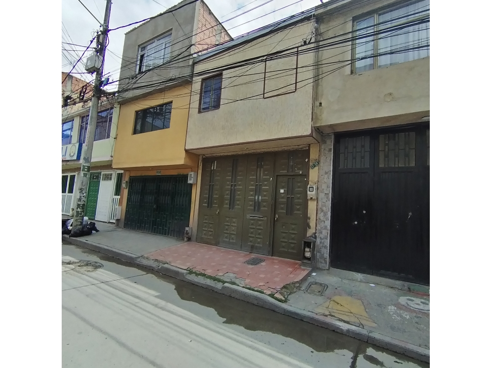 Casa en venta en La Libertad, Bogotá · foto 2 de 24