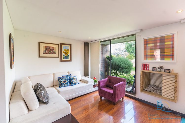 Casa de 3 alcobas en venta en Pueblo Viejo, Cota, 111 m² · foto 3 de 16