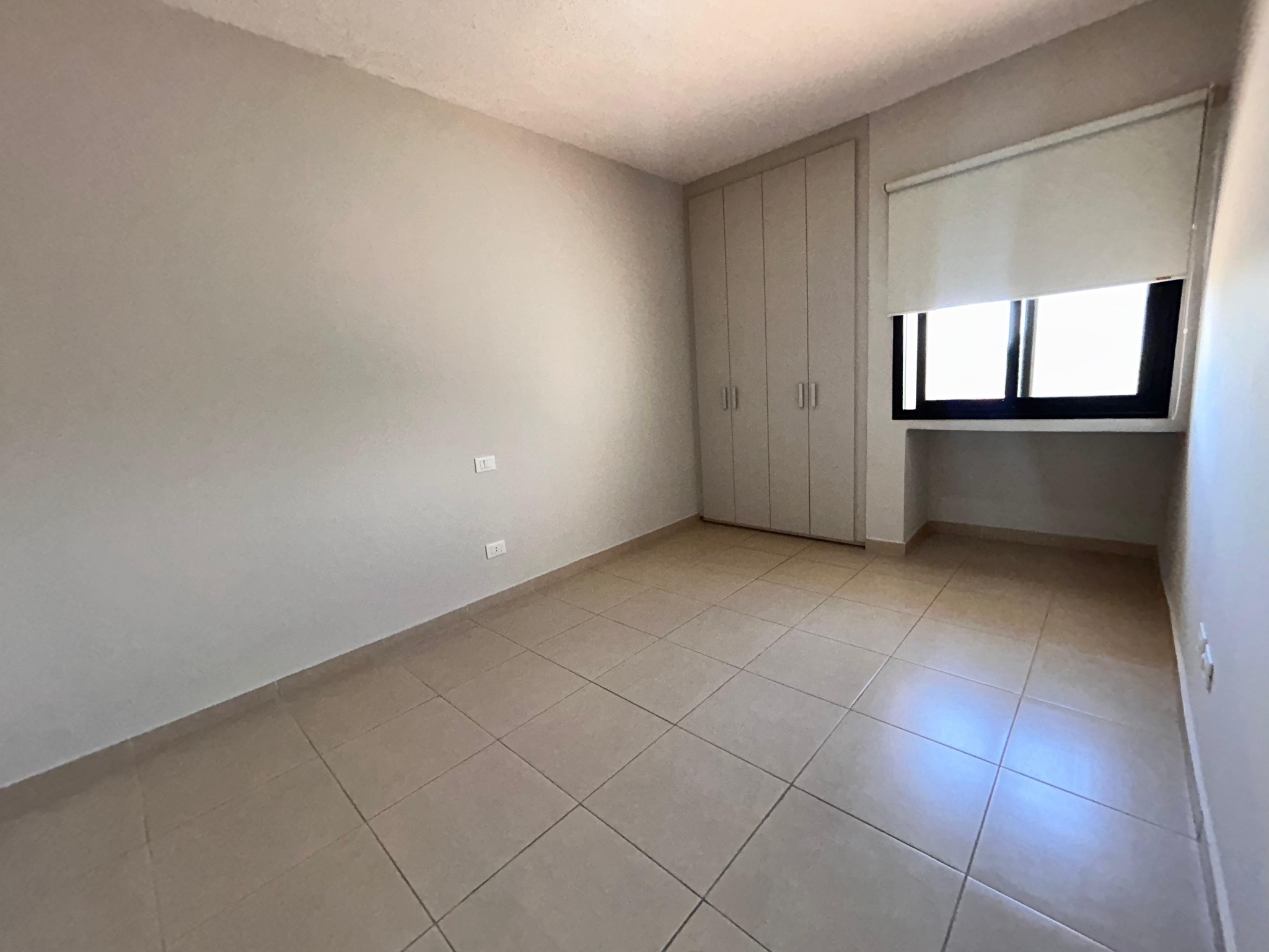 Alquilo amplio departamento de 3 Dormitorios en Condominio Moravia - S.H.Y — foto 3