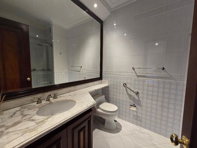 Apartamento de 3 alcobas en venta en Usaquen, Bogotá, 322 m² · foto 17 de 24