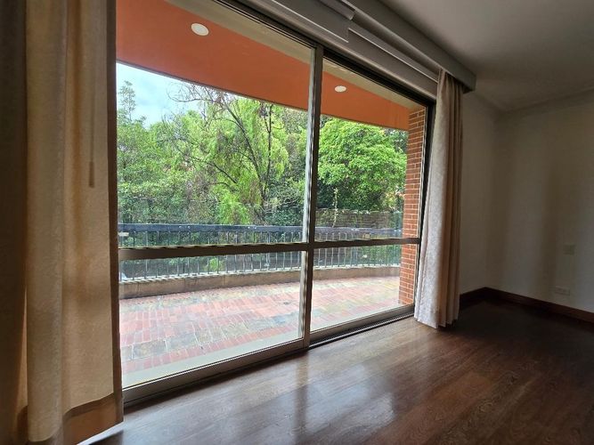 Apartamento de 3 alcobas en venta en Usaquen, Bogotá, 322 m² · foto 21 de 24
