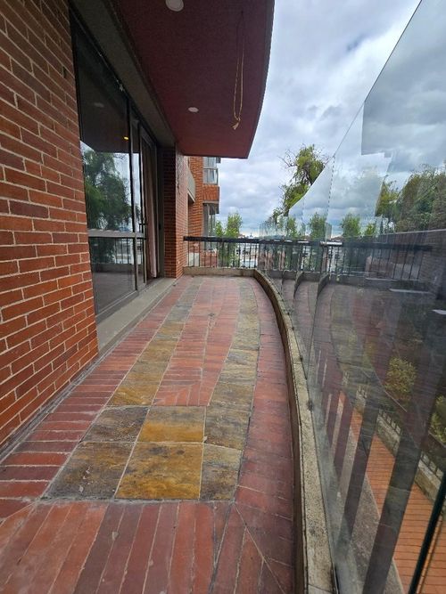Apartamento de 3 alcobas en venta en Usaquen, Bogotá, 322 m² · foto 23 de 24