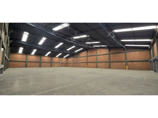 Bodega en arriendo en Diamante Oriental, Mosquera · foto 4 de 17