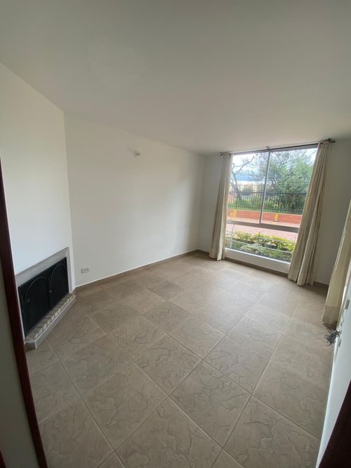 Casa de 4 alcobas en venta en Suba Urbano, Bogotá, 117 m² · foto 2 de 19
