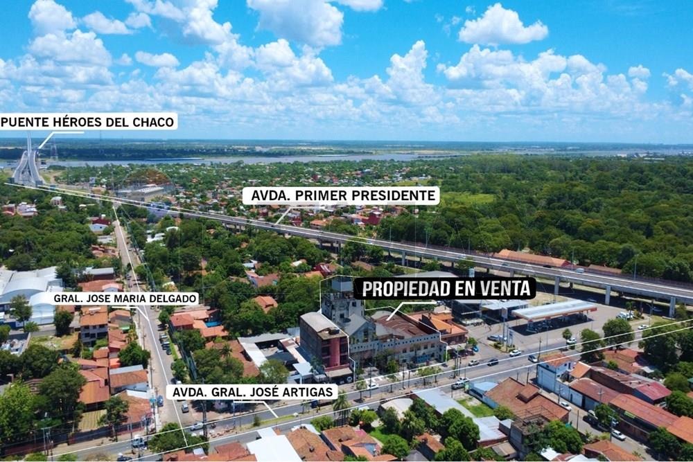 PROPIEDAD COMERCIAL CON 24 METROS SOBRE AV. ARTIGAS EN VENTA — foto 2