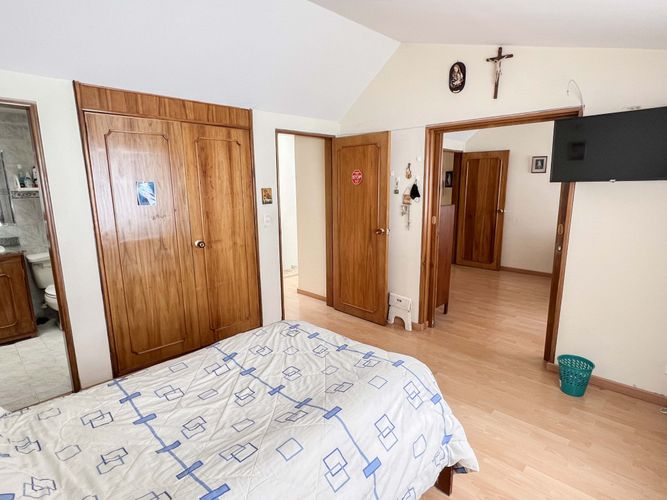 Casa de 4 alcobas en venta en Rincon Del Chico, Bogotá, 249 m² · foto 17 de 24
