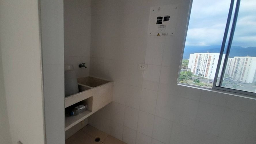 Apartamento de 2 alcobas en venta en Cr. Los Naranjos, Jamundí, 62 m² · foto 4 de 24