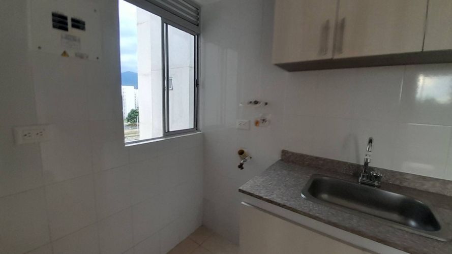 Apartamento de 2 alcobas en venta en Cr. Los Naranjos, Jamundí, 62 m² · foto 5 de 24