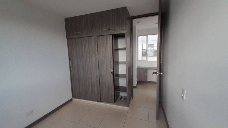 Apartamento de 2 alcobas en venta en Cr. Los Naranjos, Jamundí, 62 m² · foto 12 de 24