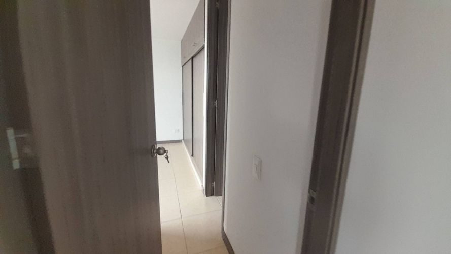 Apartamento de 2 alcobas en venta en Cr. Los Naranjos, Jamundí, 62 m² · foto 14 de 24