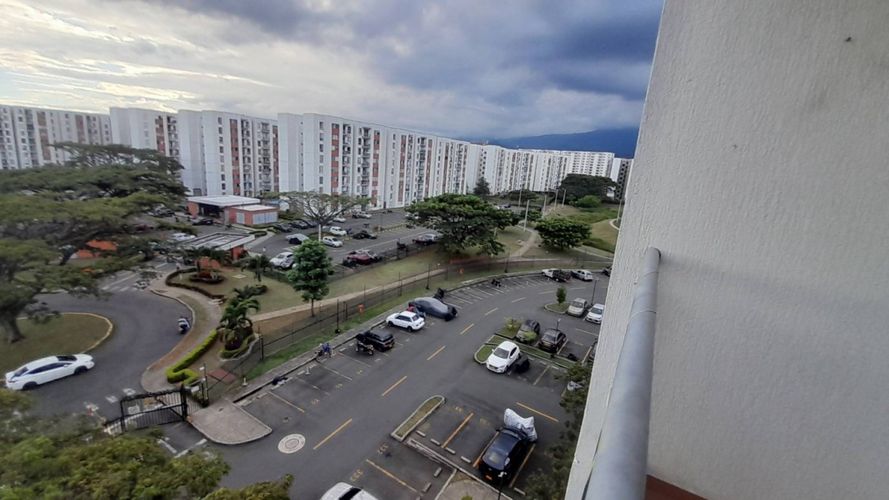 Apartamento de 2 alcobas en venta en Cr. Los Naranjos, Jamundí, 62 m² · foto 21 de 24