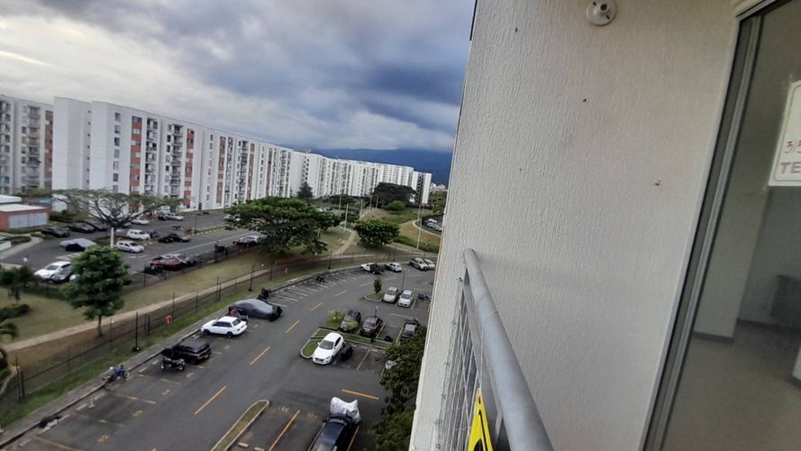 Apartamento de 2 alcobas en venta en Cr. Los Naranjos, Jamundí, 62 m² · foto 22 de 24