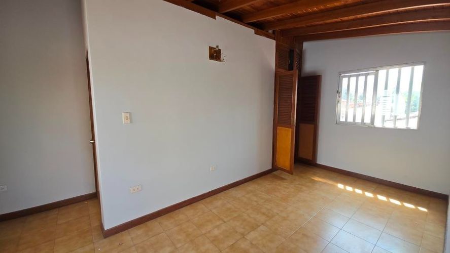 Casa de 5 alcobas en venta en Niquia, Bello, 270 m² · foto 7 de 24