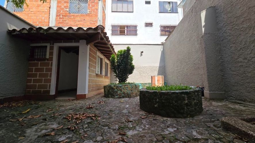 Casa de 5 alcobas en venta en Niquia, Bello, 270 m² · foto 4 de 24