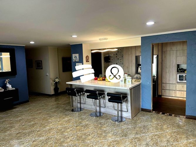 Apartamento de 4 alcobas en venta en Alejandría, Medellín, 223 m² · foto 7 de 24
