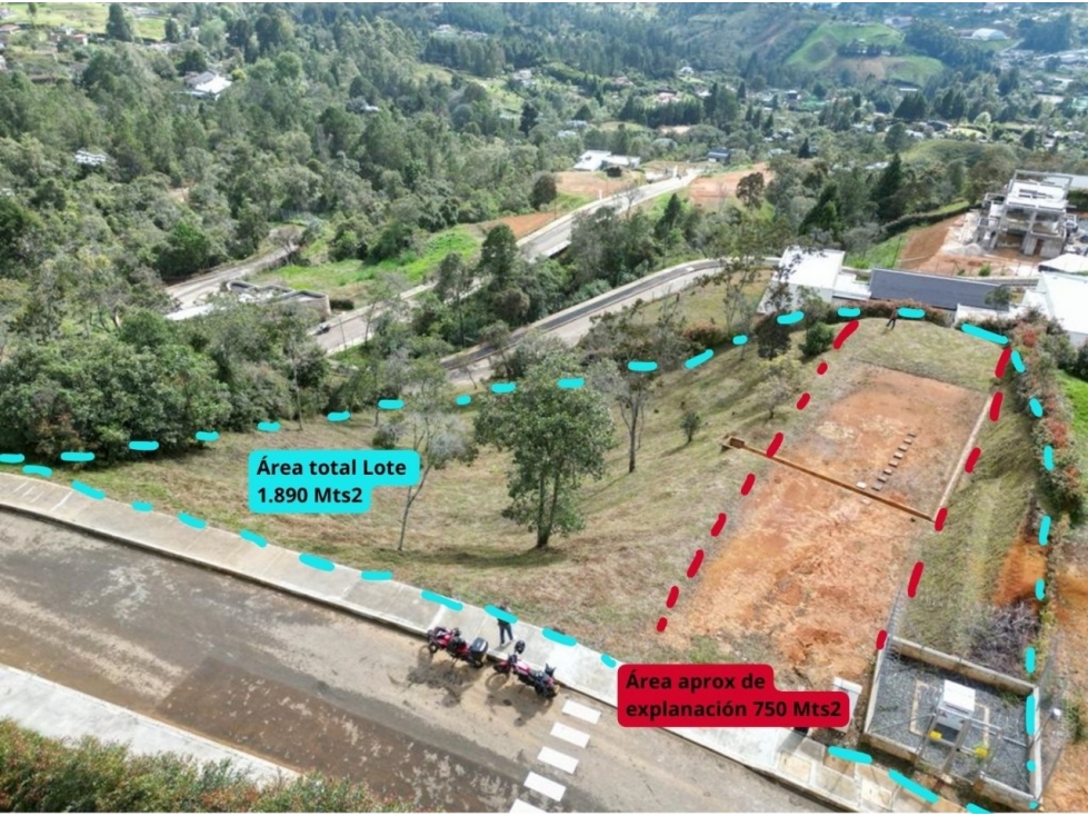 Lote en venta en Monta�Ez, Guarne, 1865 m² · foto 2 de 4