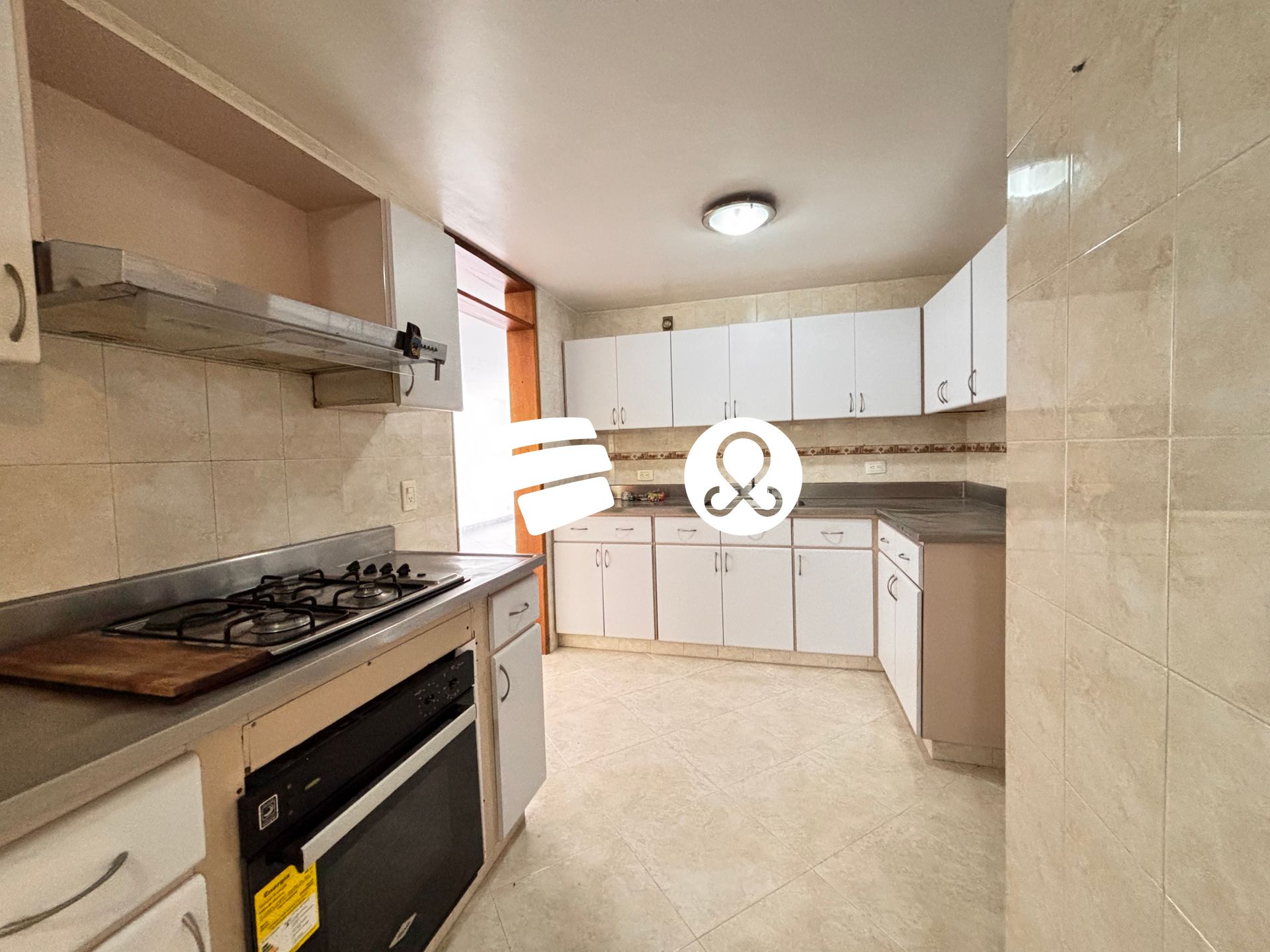 Apartamento en venta en El Poblado, Medellín 3