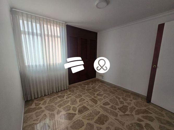Apartamento de 4 alcobas en venta en Laureles, Medellín, 103 m² · foto 20 de 24