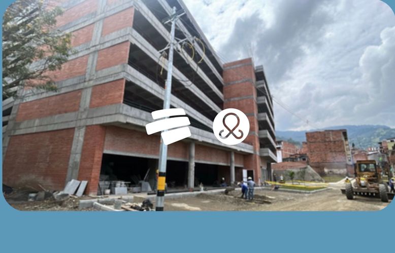 Local en venta en Simon Bolivar Sb (Centro), Copacabana, 66 m² · foto 2 de 5
