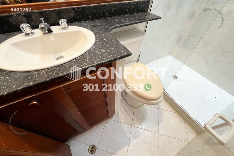 Casa de 3 alcobas en arriendo en Las Brujas, Envigado, 184 m² · foto 17 de 24