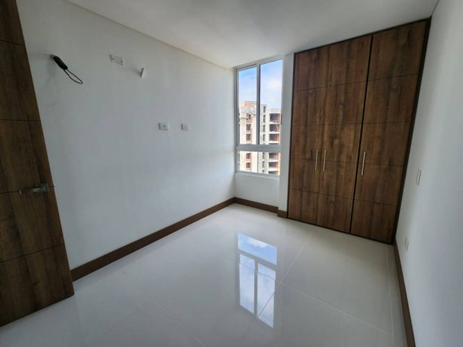 Apartamento de 3 alcobas en venta en Ciudad Jardin, Cali, 75 m² · foto 12 de 18