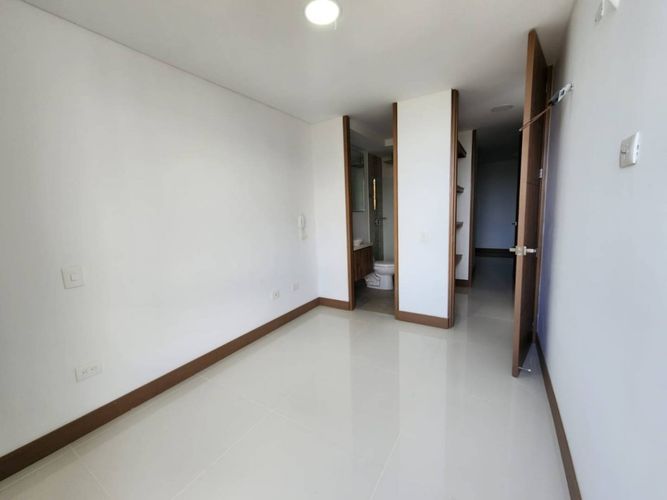 Apartamento de 3 alcobas en venta en Ciudad Jardin, Cali, 75 m² · foto 15 de 18