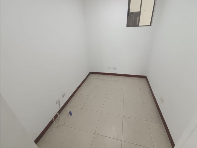 Apartamento de 2 alcobas en arriendo en Oviedo, Medellín, 104 m² · foto 9 de 13