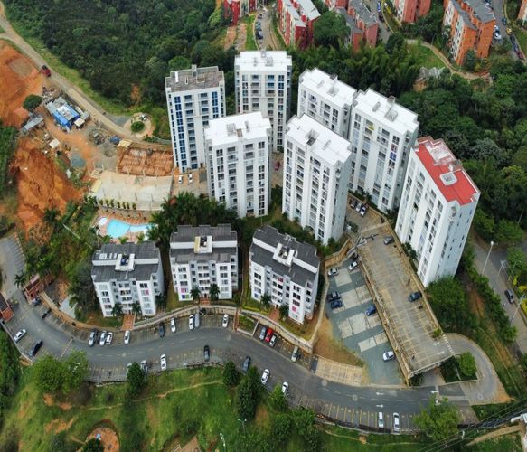 Apartamento de 2 alcobas en venta en Altos De Santa Elena, Cali, 68 m² · foto 3 de 24