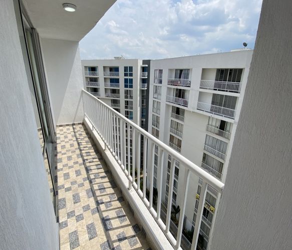 Apartamento de 2 alcobas en venta en Altos De Santa Elena, Cali, 68 m² · foto 6 de 24