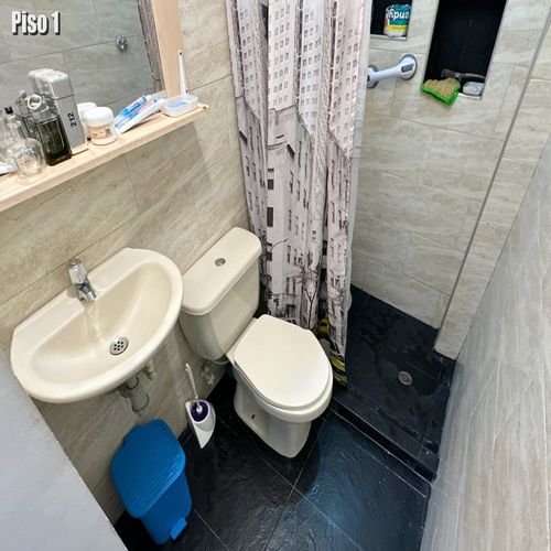 Edificio en venta en Altos De Guadalupe, Cali, 209 m² · foto 11 de 24