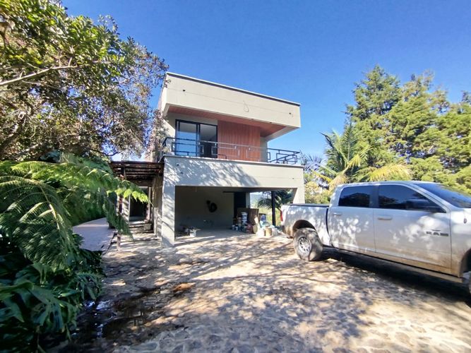 Finca en arriendo en San Jose, Guarne, 280 m² · foto 2 de 20