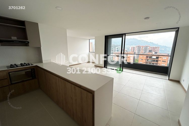 Apartamento de 3 alcobas en arriendo en Loma Del Escobero, Envigado, 93 m² · foto 2 de 24
