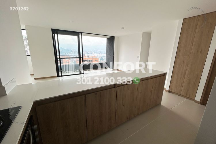Apartamento de 3 alcobas en arriendo en Loma Del Escobero, Envigado, 93 m² · foto 4 de 24