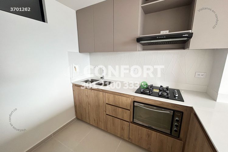 Apartamento de 3 alcobas en arriendo en Loma Del Escobero, Envigado, 93 m² · foto 5 de 24