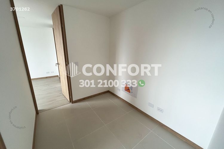 Apartamento de 3 alcobas en arriendo en Loma Del Escobero, Envigado, 93 m² · foto 10 de 24