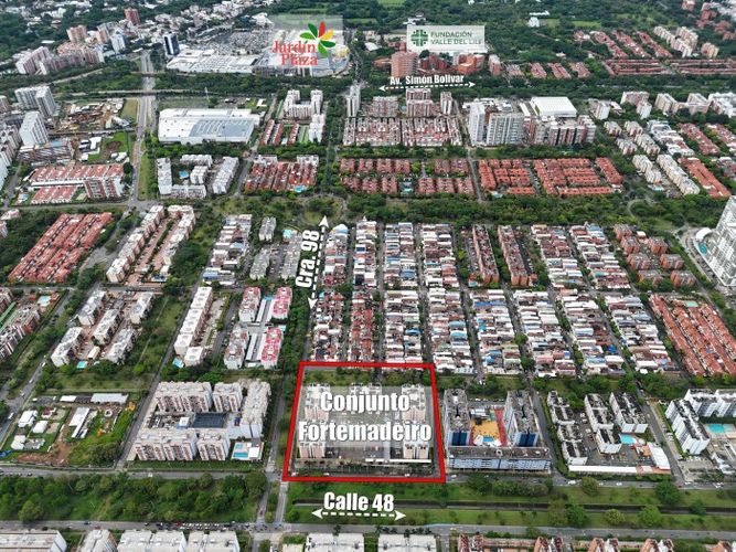 Apartamento de 3 alcobas en venta en Senderos Del Lili, Cali, 51 m² · foto 2 de 24