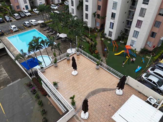 Apartamento de 3 alcobas en venta en Senderos Del Lili, Cali, 51 m² · foto 3 de 24