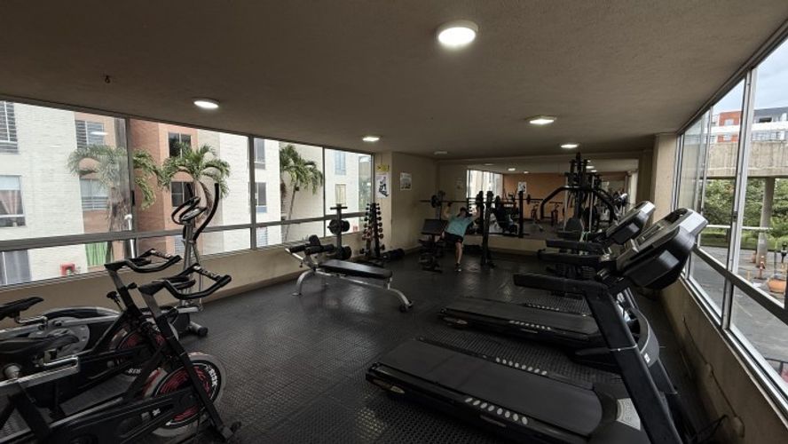 Apartamento de 3 alcobas en venta en Senderos Del Lili, Cali, 51 m² · foto 18 de 24