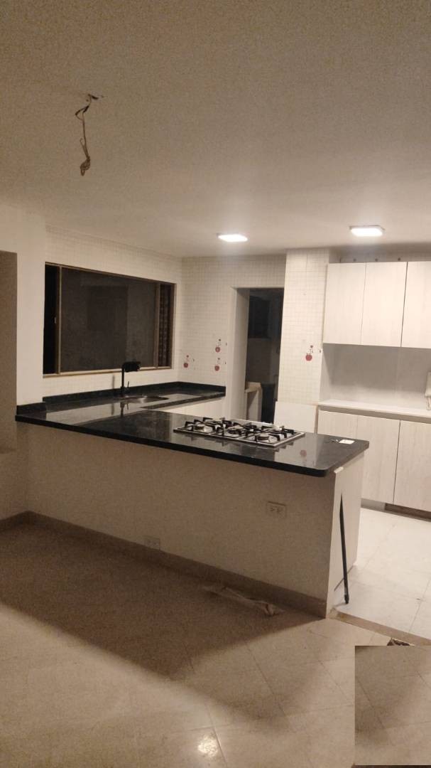 Apartamento en venta en La Carolina, Bogotá · foto 9 de 19