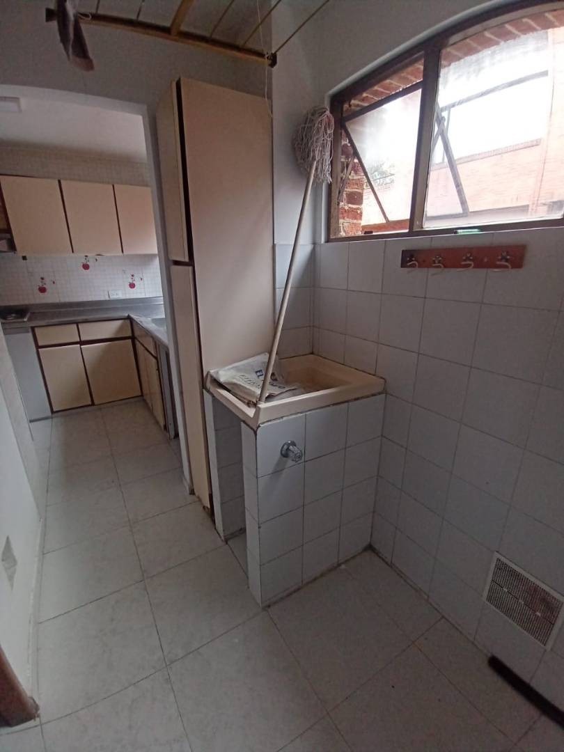 Apartamento en venta en La Carolina, Bogotá · foto 10 de 19