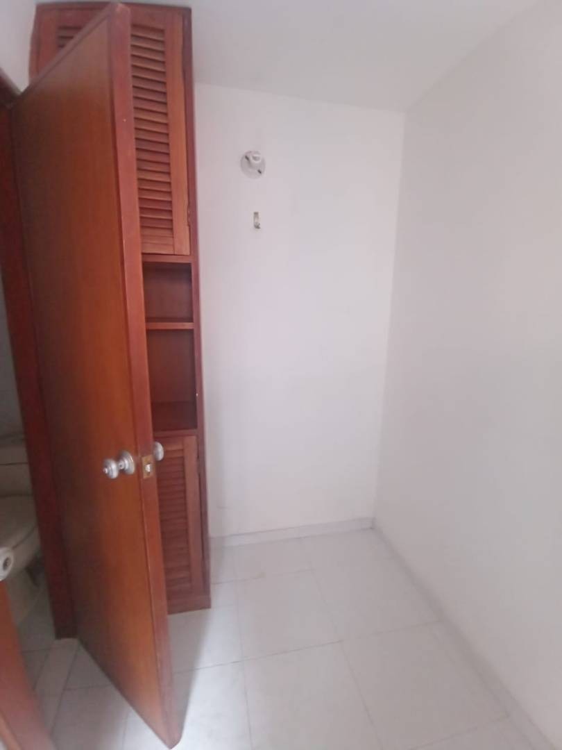 Apartamento en venta en La Carolina, Bogotá · foto 18 de 19