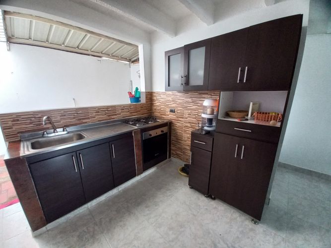 Casa de 2 alcobas en venta en Picaleña Y Mirolindo, Ibagué, 99 m² · foto 7 de 18