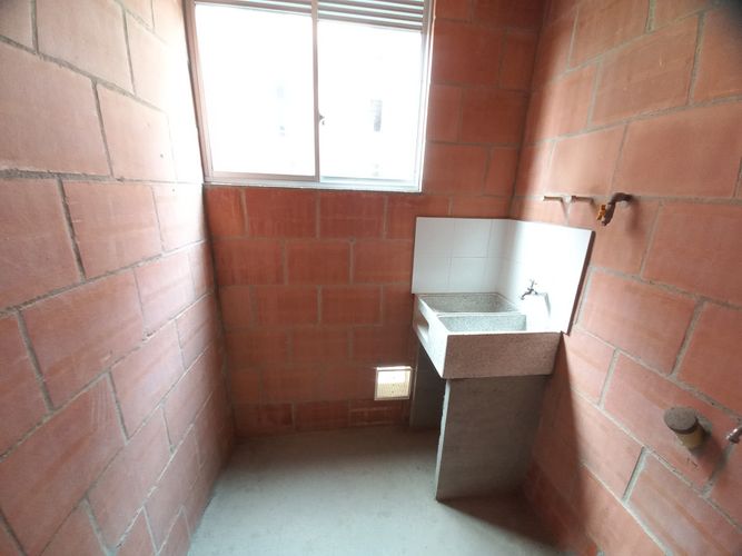 Apartamento de 2 alcobas en venta en Picaleña Y Mirolindo, Ibagué, 45 m² · foto 16 de 22